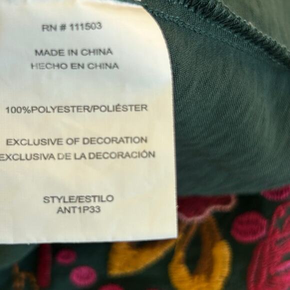 Fig and Flower Blouse Small Green Embroidered Peasant Boho Top Anthropologie - Picture 9 of 9